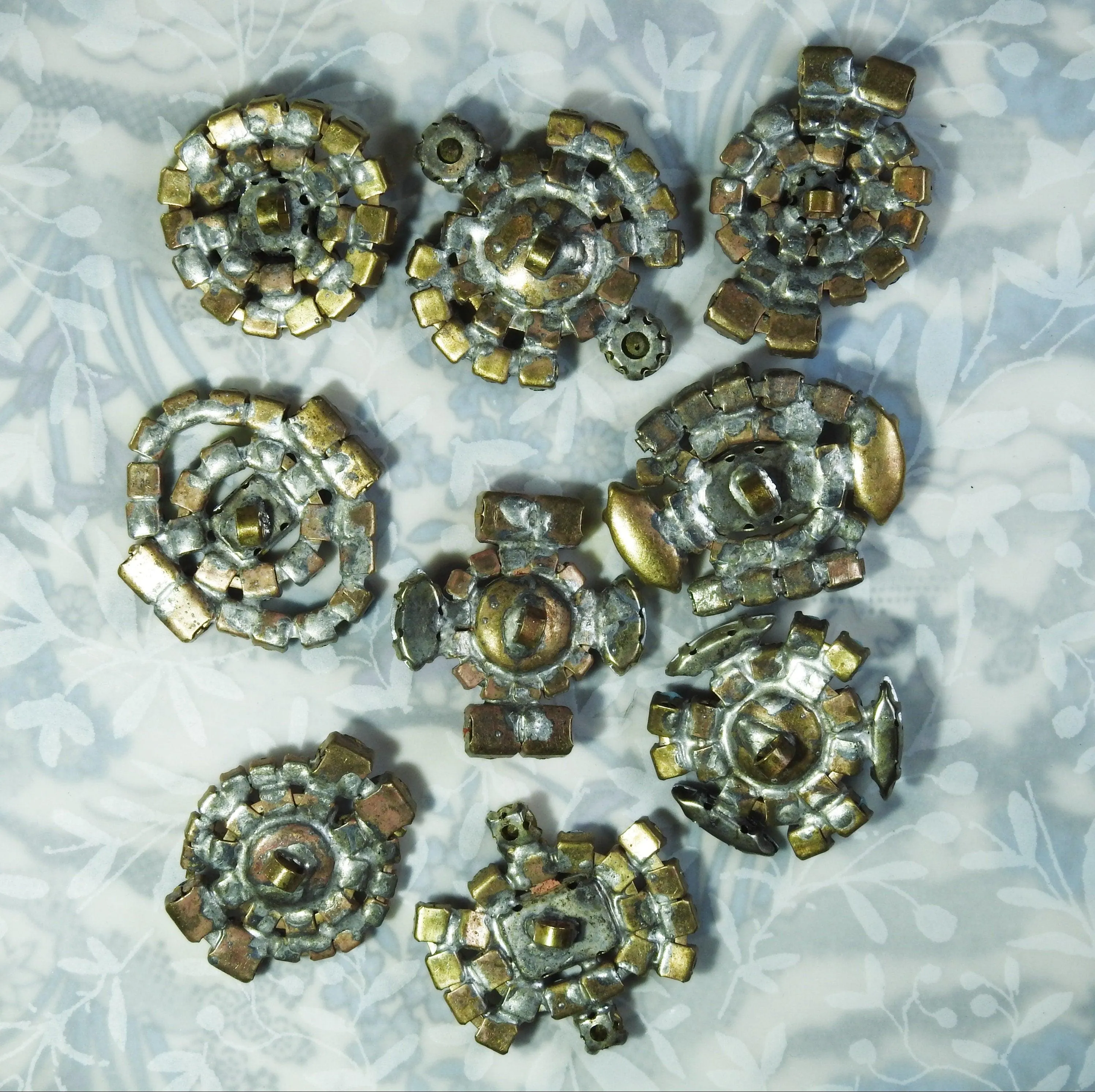 Glass buttons with shank for jewelry making