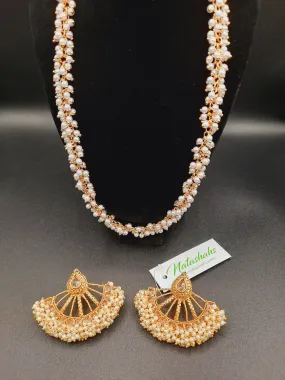 Golden half chrysanthemum gajra beats earrings with heavy beads necklace