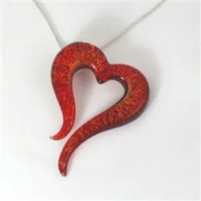 Handmade Alluring Heart Pendant Necklace