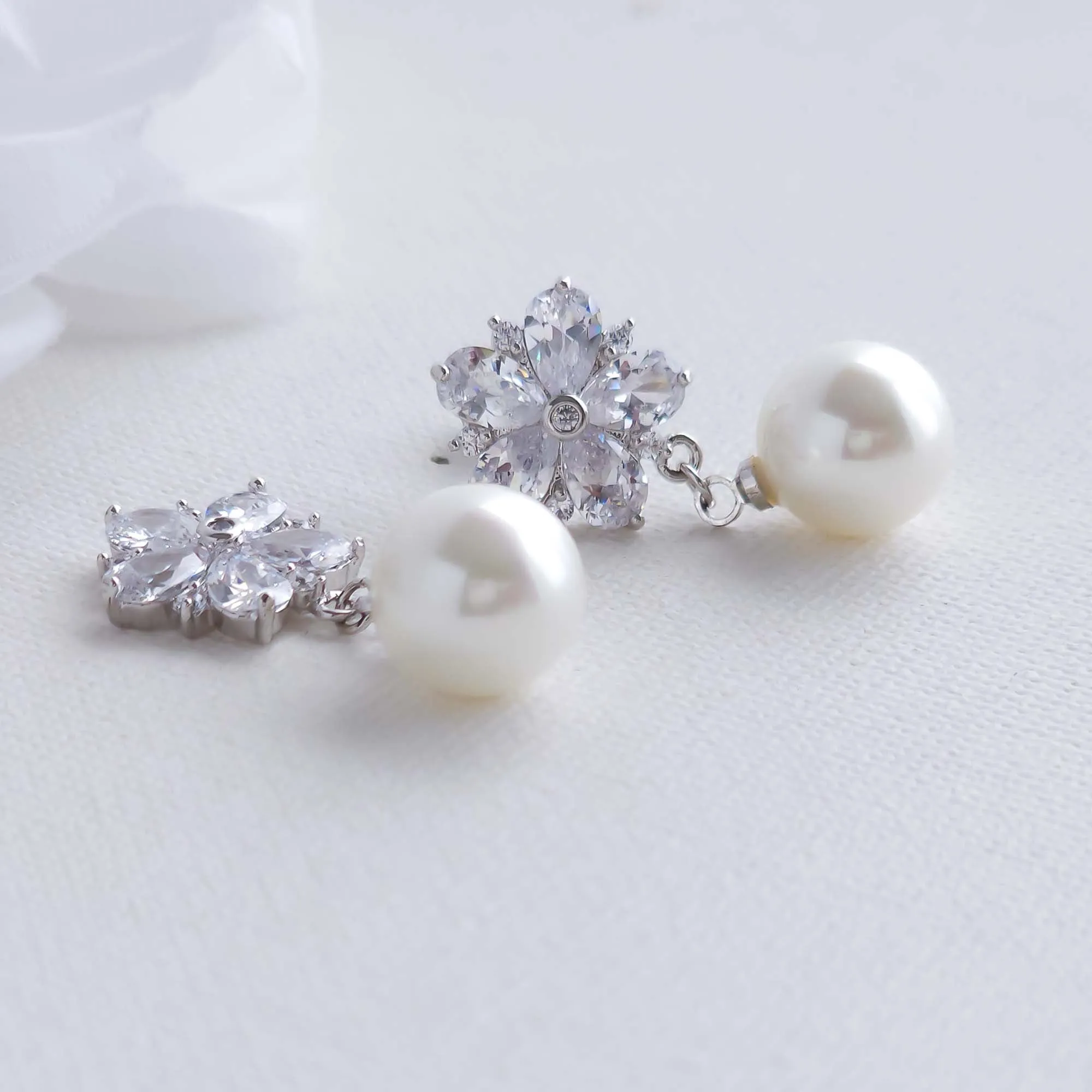 Pearl Drop Floral Earrings-Brielle