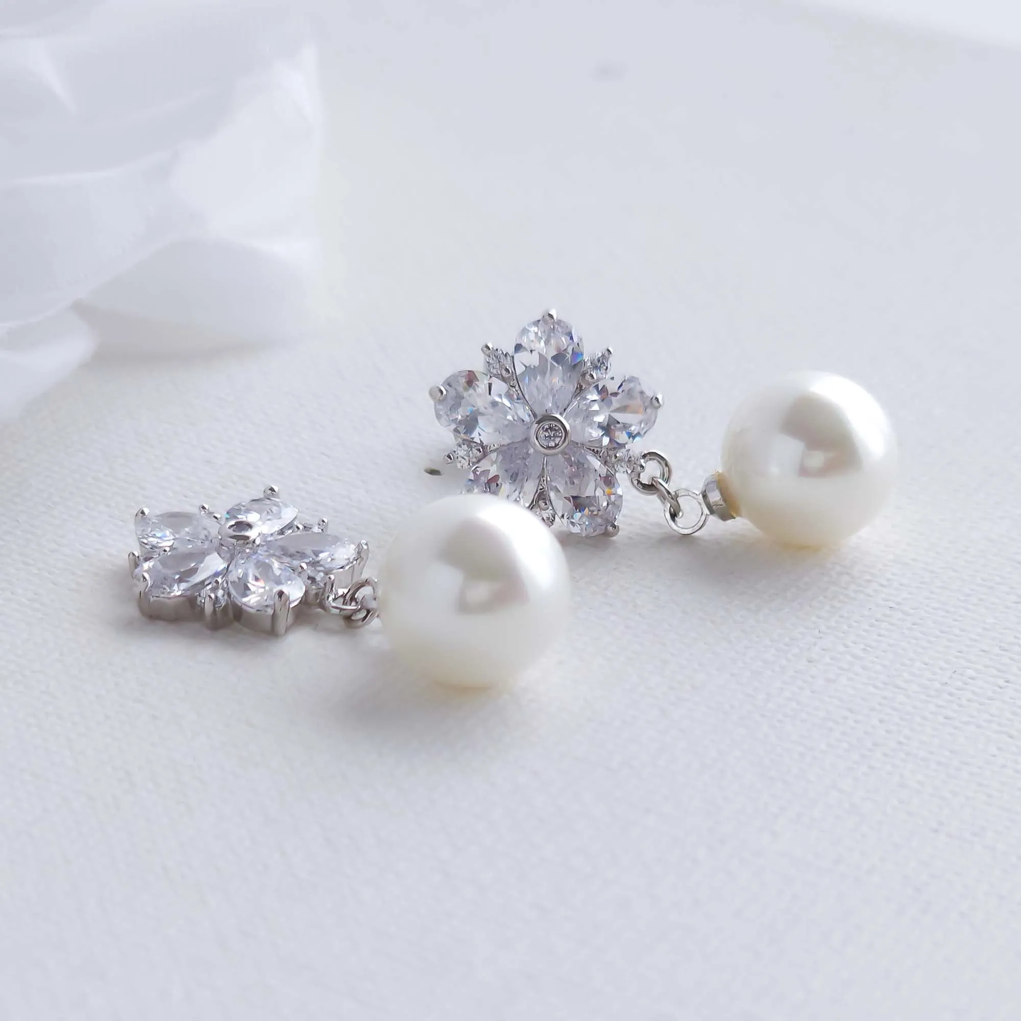 Pearl Drop Floral Earrings-Brielle