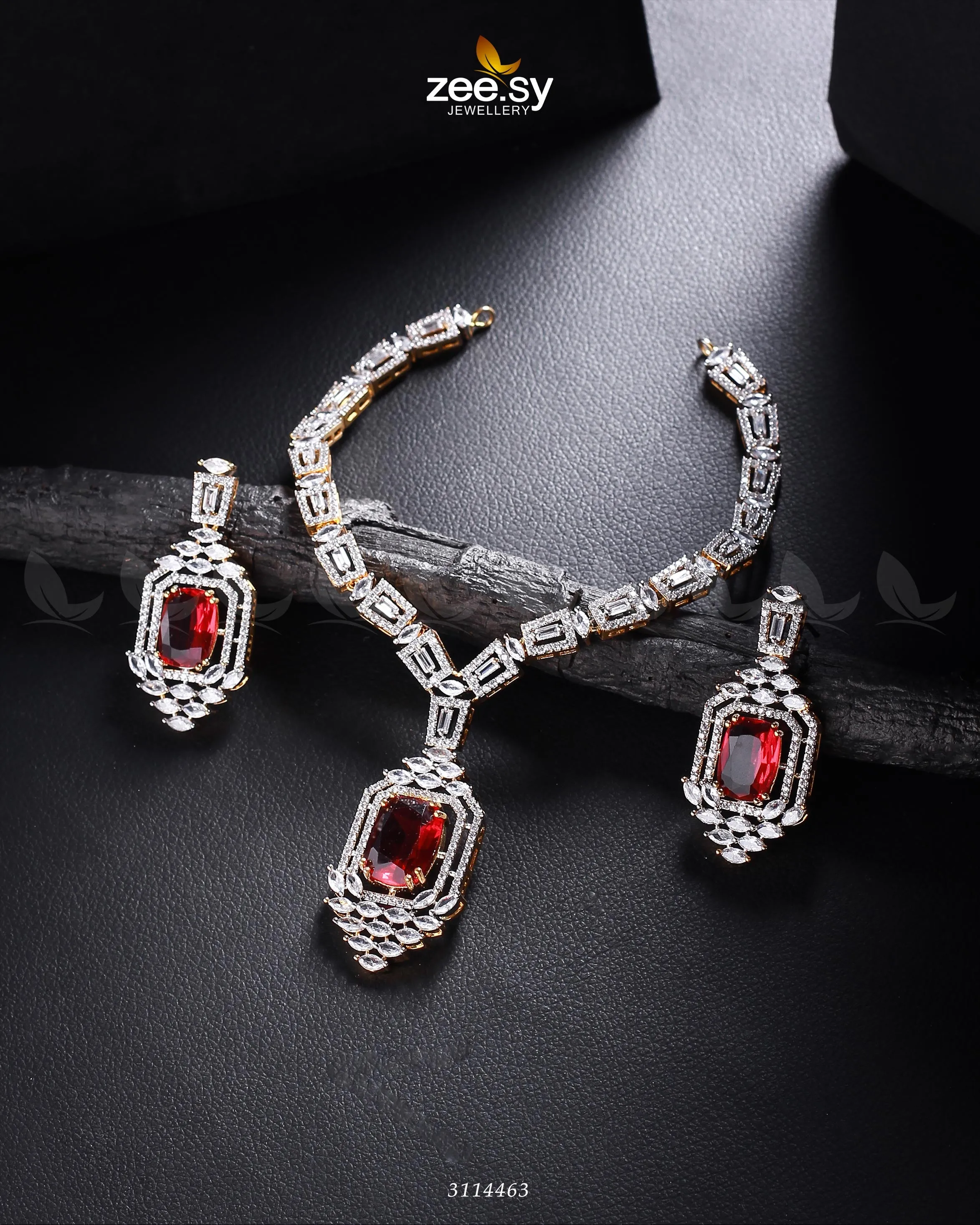 Sharmeen Necklace Set